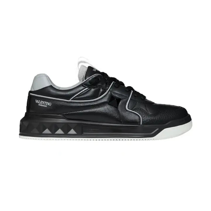 Valentino Garavani - One Stud Black
